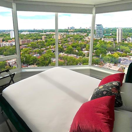 Luxury Apartment In Yorkville Downtown Toronto With City View 외부 사진